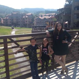 Meet your Posher, Azu